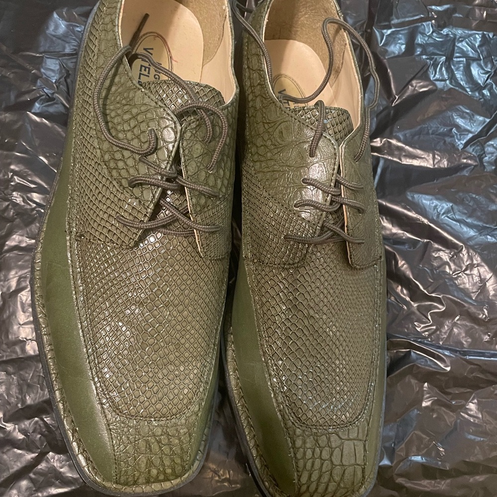 Hugo Vitelli men’s 13W green faux crocodile